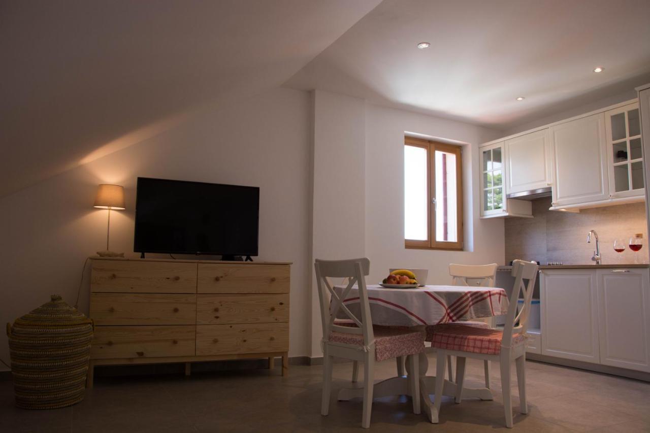 Buga Apartment In Center Of Mali Lošinj Exterior foto